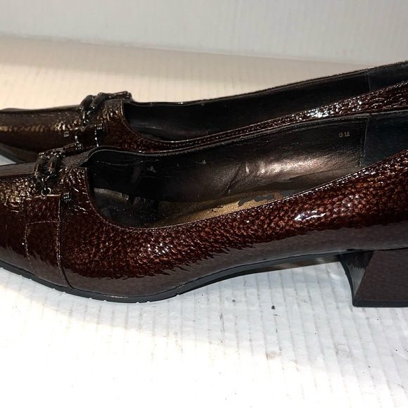 Chic Women's Brown Patent Leather Square Toe Buckle‎ Heel Pumps Size 9M - Picture 3 of 6